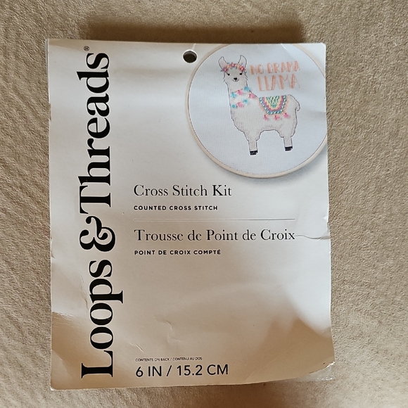 Loops & Threads No Drama Llama Cross Stitch Kit - Picture 1 of 6